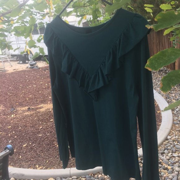 Green long sleeve shirt - Picture 3 of 6